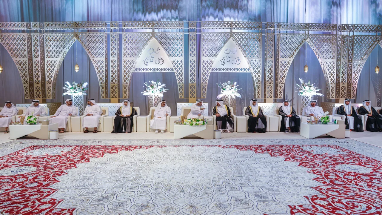 حمدان بن محمد يشارك في مراسم احتفالات زفاف عائلة آل ثاني